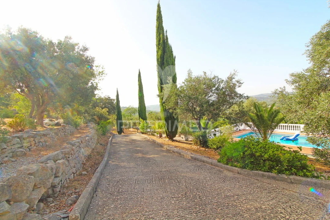 Moradia T3 para Venda em Santa Barbara de Nexe Foto 20