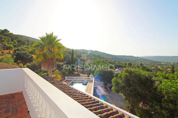 Moradia T3 para Venda em Santa Barbara de Nexe Foto 13