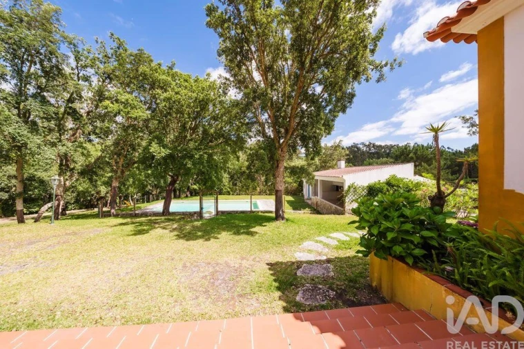 Moradia T5 para Venda em Salir de Matos Foto 21