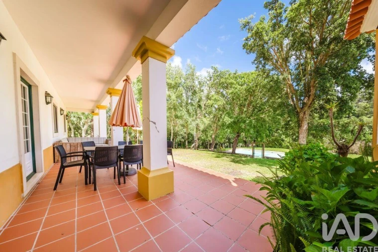 Moradia T5 para Venda em Salir de Matos Foto 20