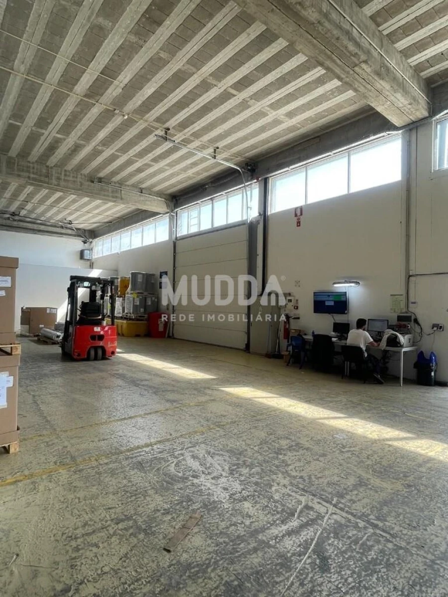 Armazém para Arrendamento em Escapães Foto 6