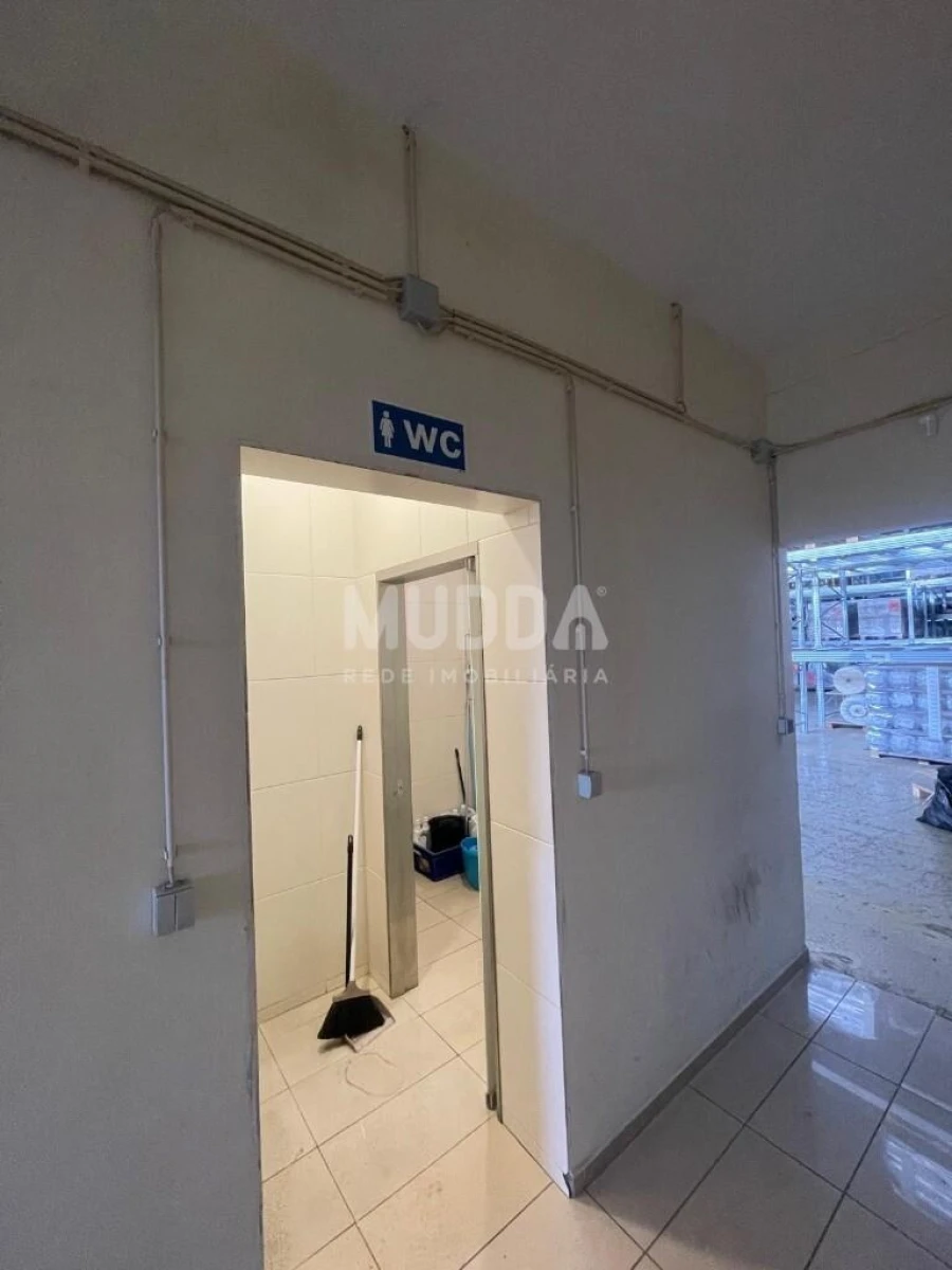 Armazém para Arrendamento em Escapães Foto 12