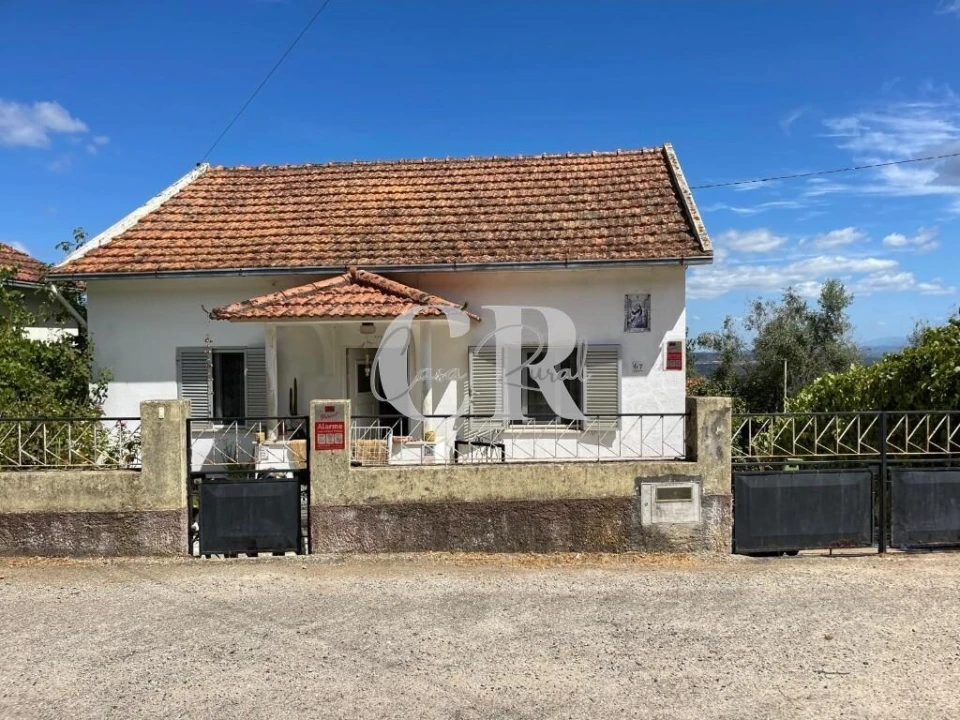 Moradia T2 para Venda em Pombeiro da Beira Foto 1