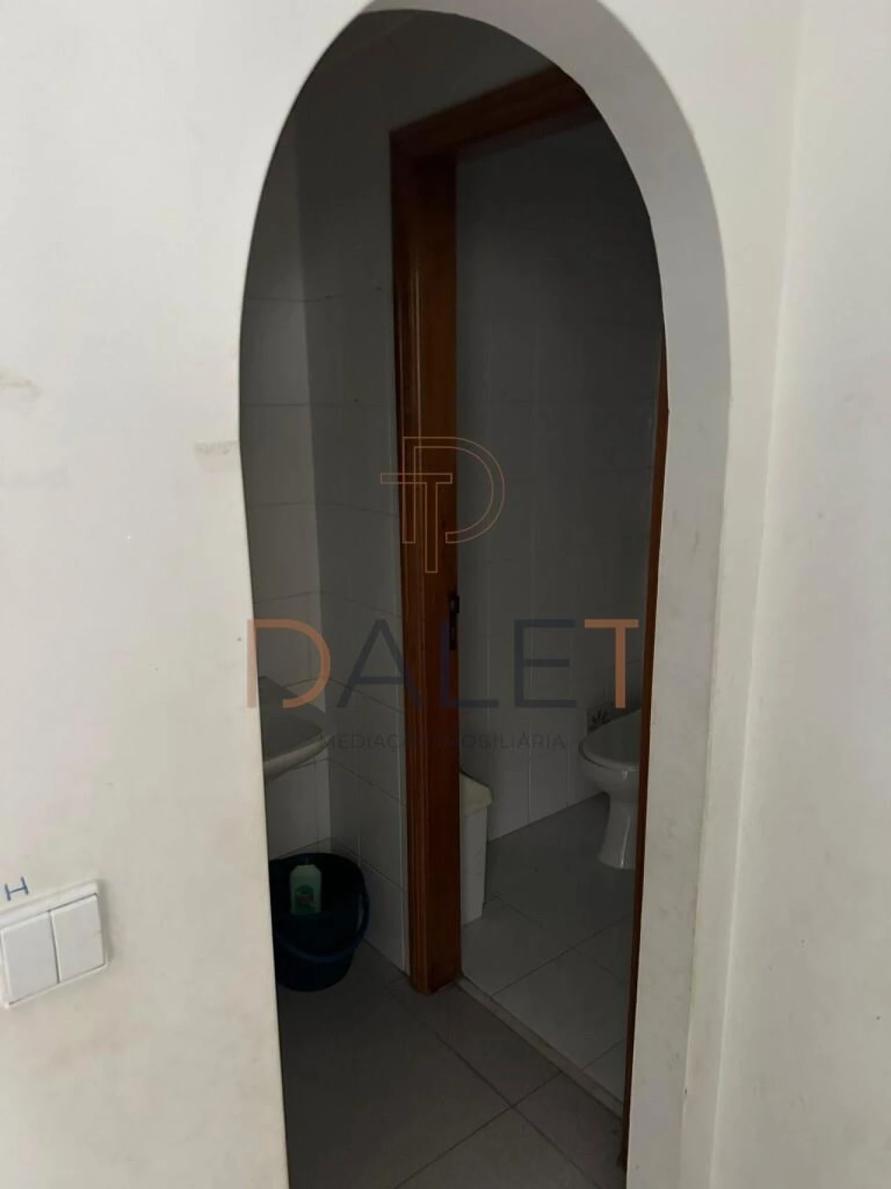 Loja para Arrendamento em Falagueira-Venda Nova Foto 10