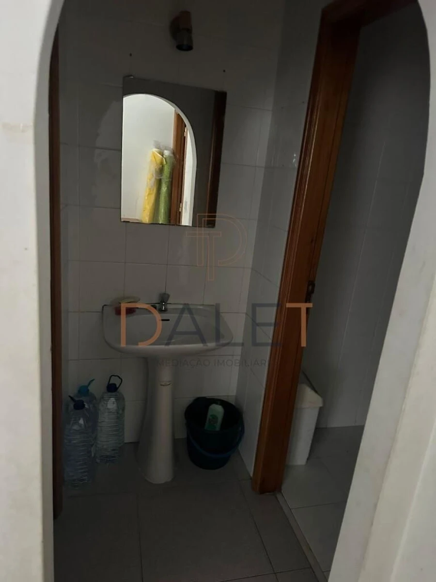 Loja para Arrendamento em Falagueira-Venda Nova Foto 9