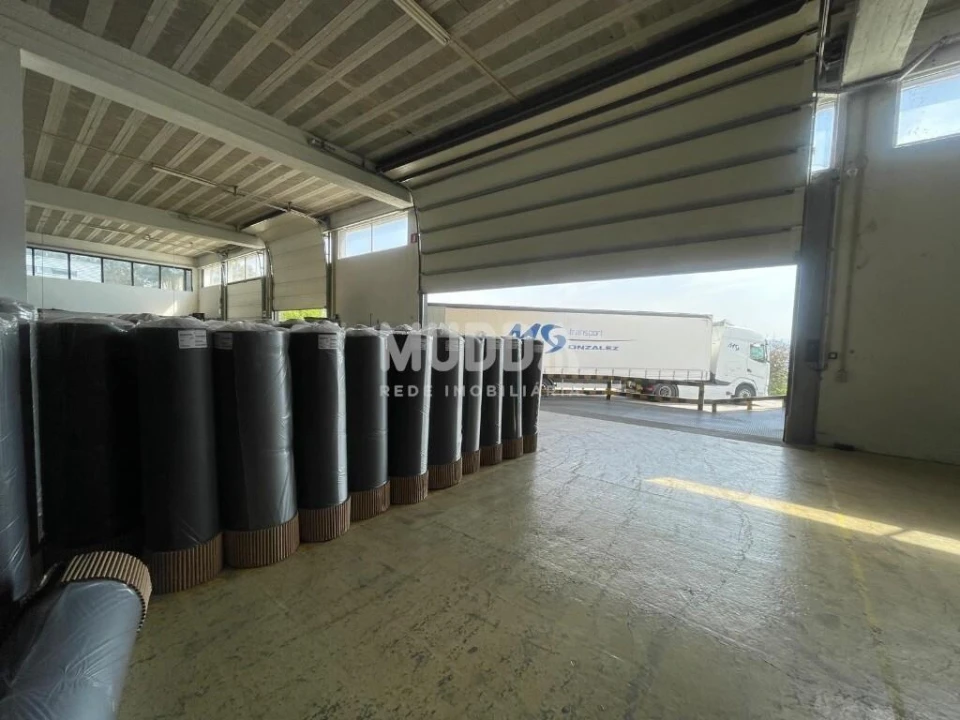 Armazém para Arrendamento em Escapães Foto 8