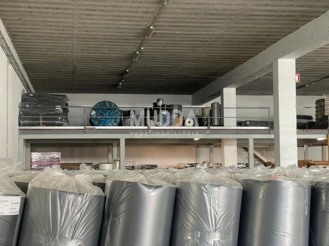 Armazém para Arrendamento em Escapães Foto 7