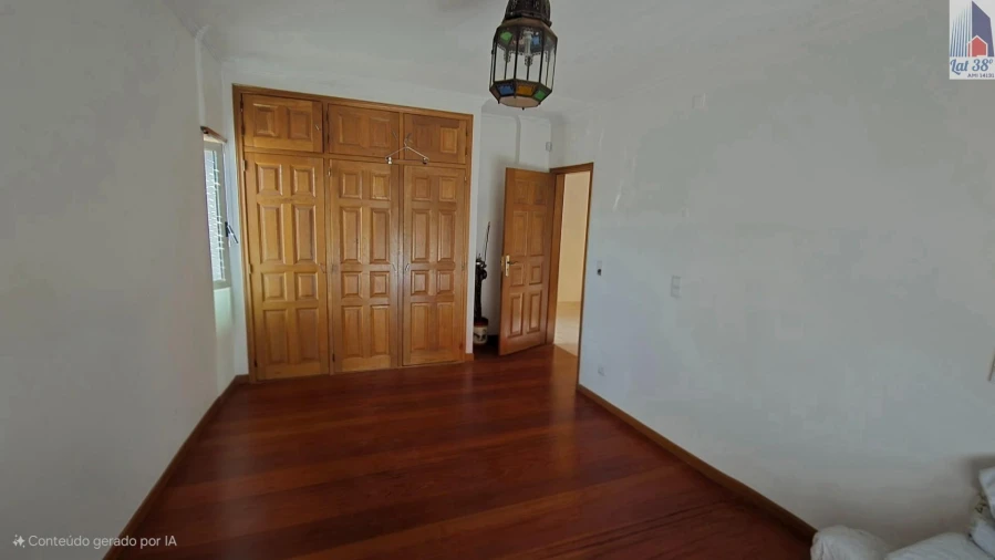 Apartamento T4 para Arrendamento em Lumiar Foto 15