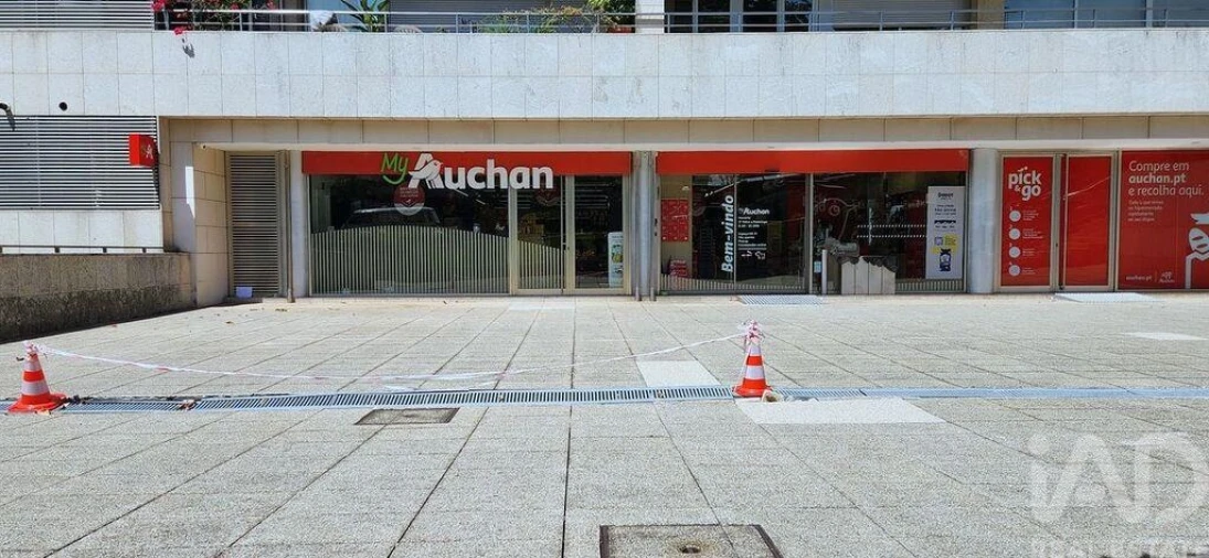 Apartamento T3 para Venda em Lordelo do Ouro e Massarelos Foto 17