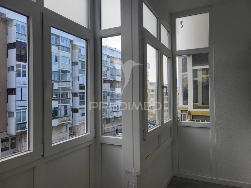 Apartamento T2 para Venda em Oeiras e São Julião da Barra, Paço de Arcos e Caxias Foto 13