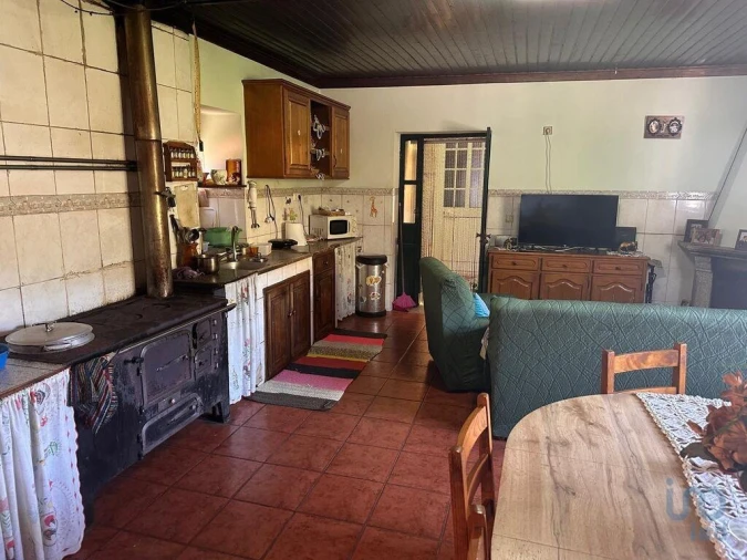 Moradia T4 para Venda em Santa Cruz da Trapa e São Cristóvão de Lafões Foto 13