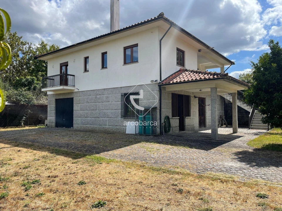 Moradia T4 para Venda em Grade e Carralcova Foto 8