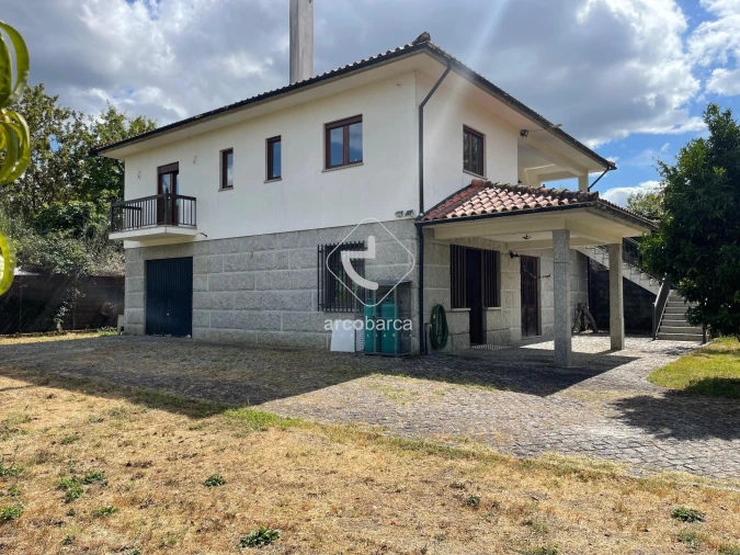 Moradia T4 para Venda em Grade e Carralcova Foto 8