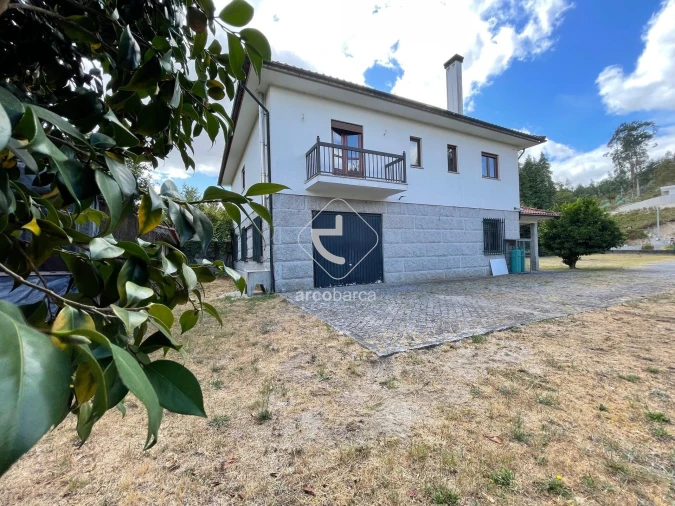 Moradia T4 para Venda em Grade e Carralcova Foto 12