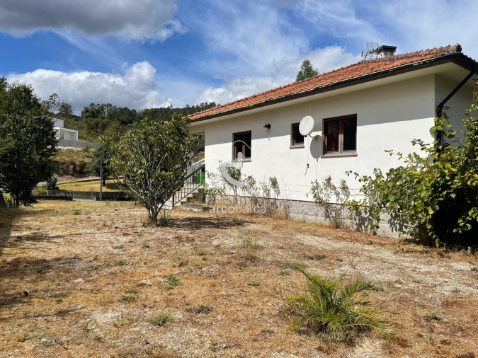 Moradia T4 para Venda em Grade e Carralcova Foto 15