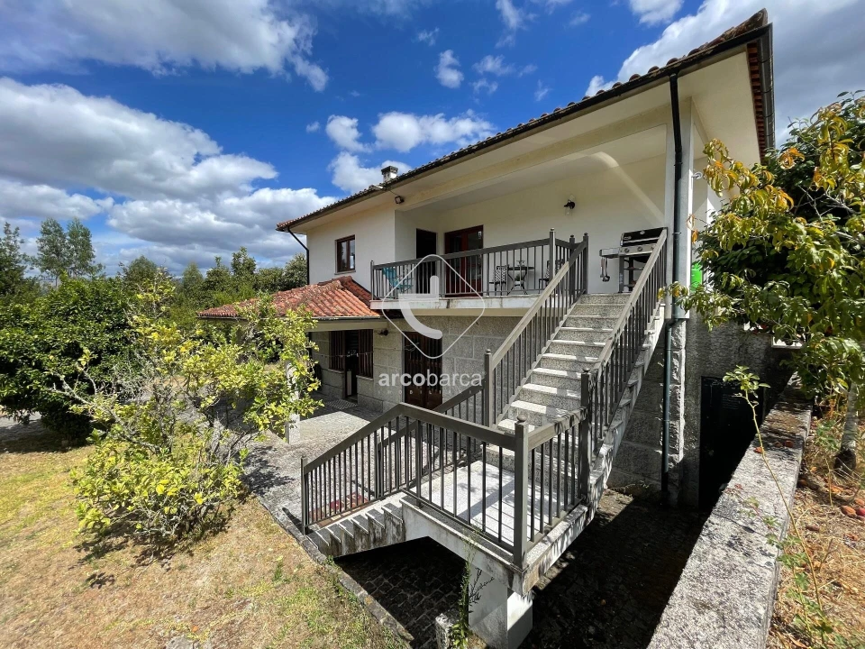 Moradia T4 para Venda em Grade e Carralcova Foto 5