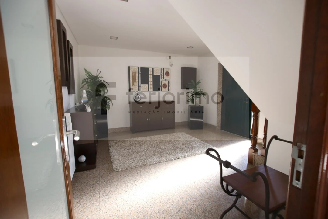 Moradia T4 para Venda em Caldelas Foto 20