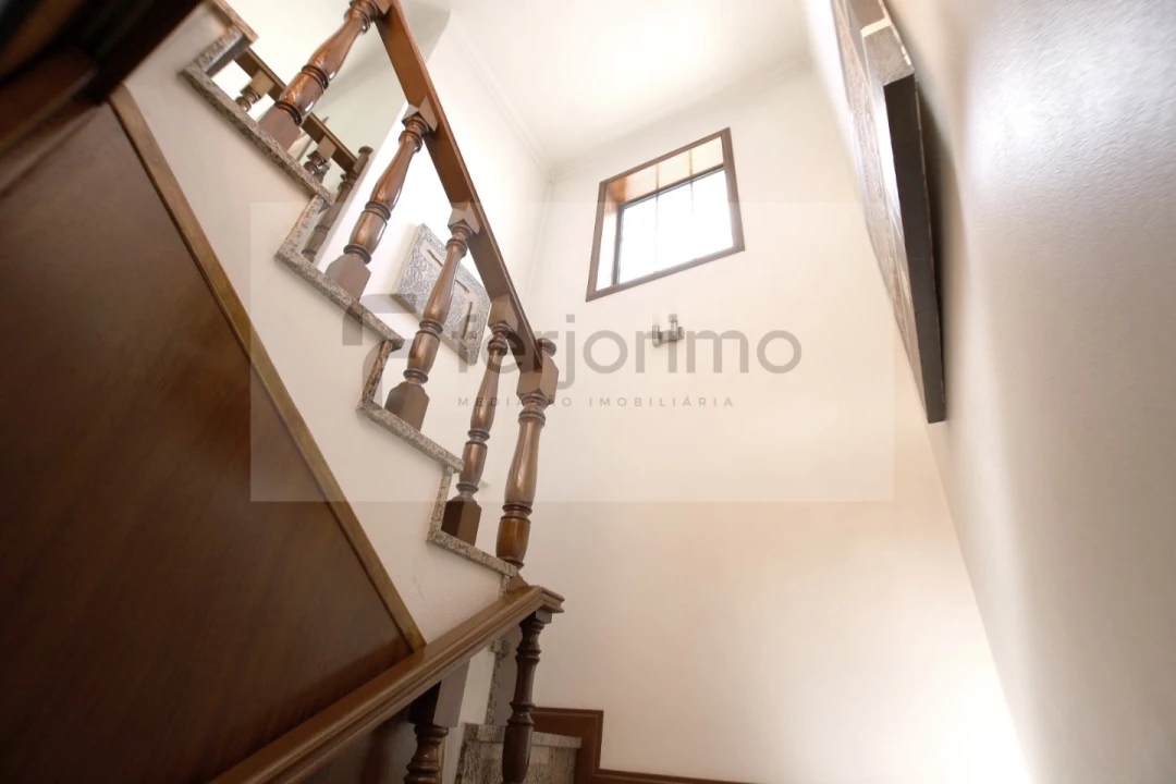 Moradia T4 para Venda em Caldelas Foto 27