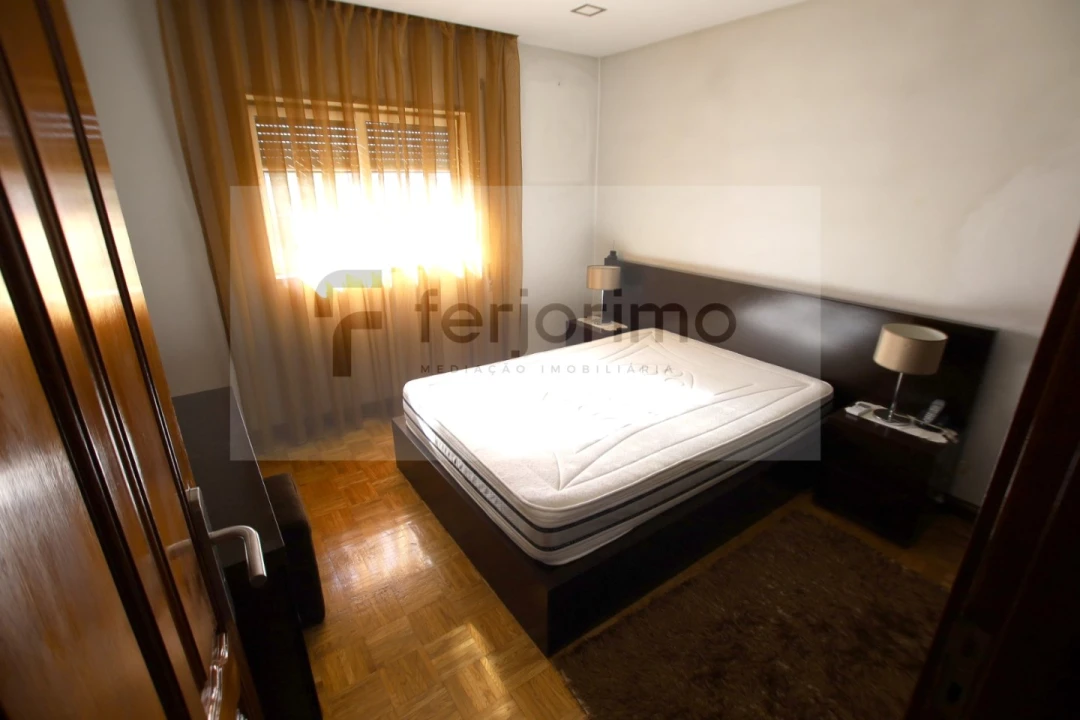 Moradia T4 para Venda em Caldelas Foto 28