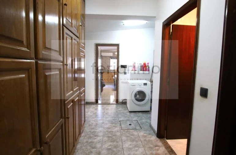 Moradia T4 para Venda em Caldelas Foto 53