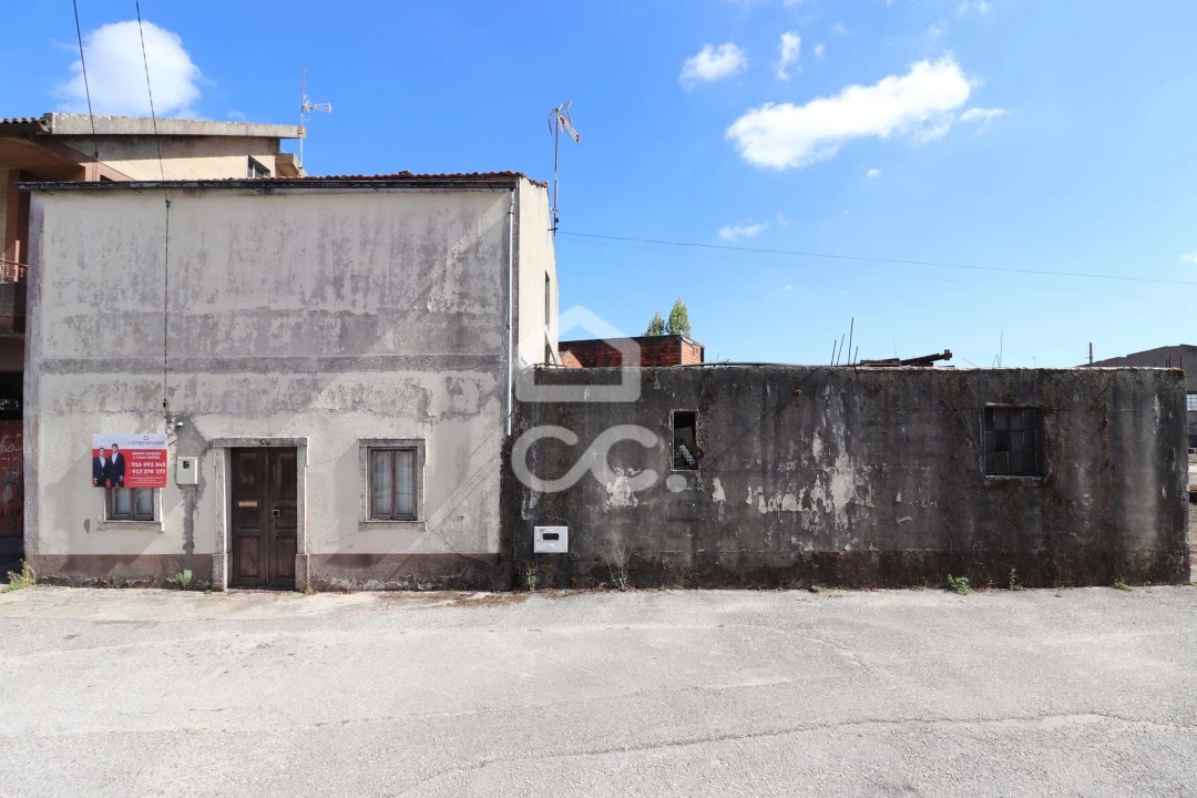 Moradia T3 para Venda em Avelar Foto 22