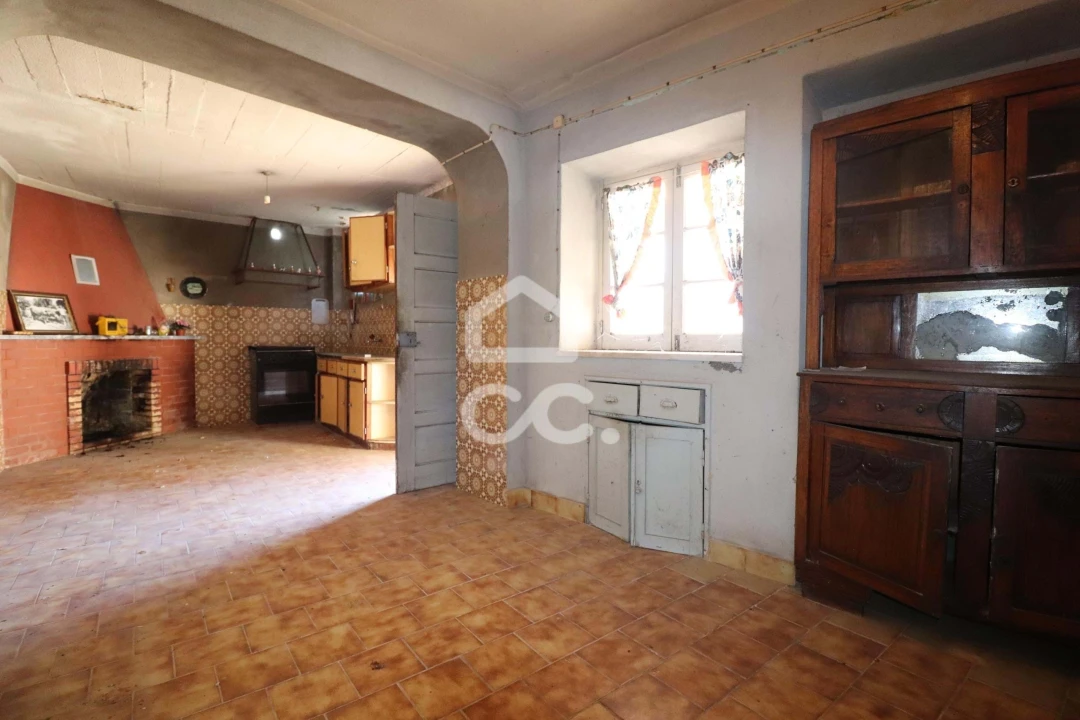 Moradia T3 para Venda em Avelar Foto 7