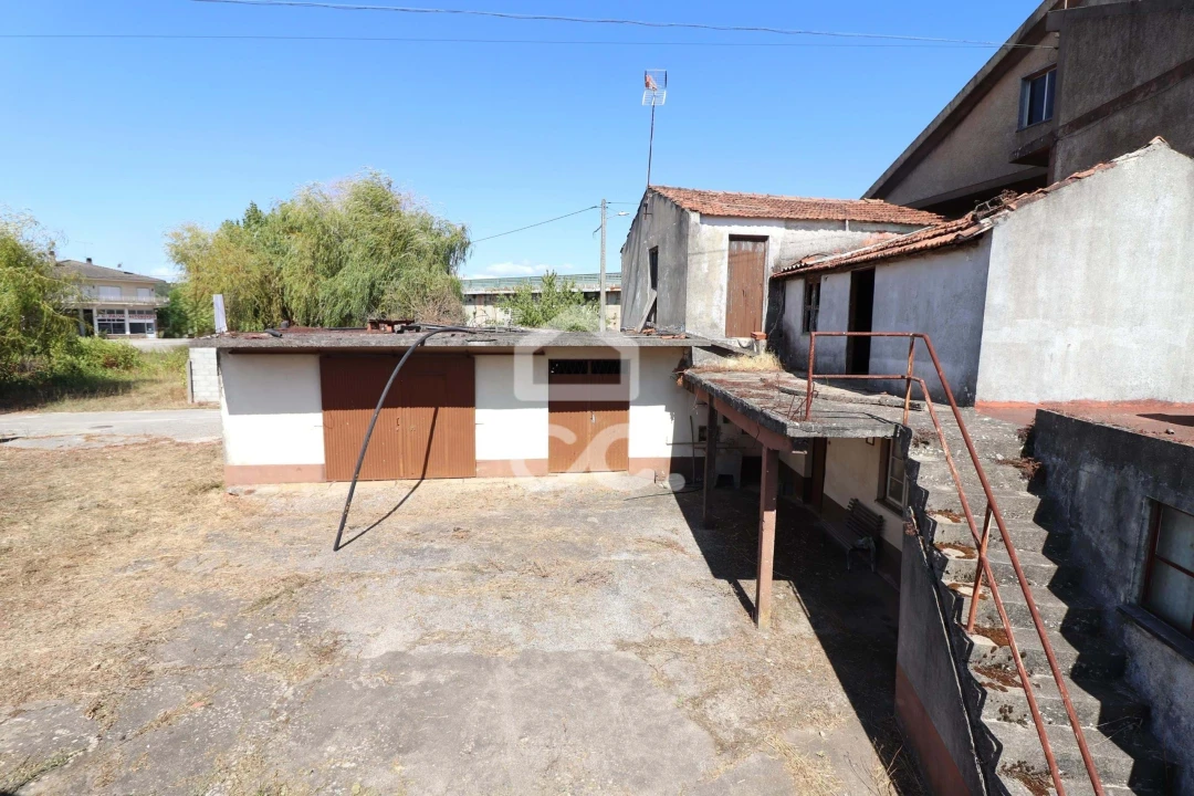 Moradia T3 para Venda em Avelar Foto 10