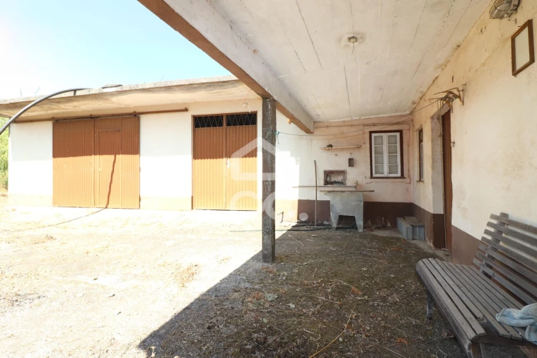 Moradia T3 para Venda em Avelar Foto 16