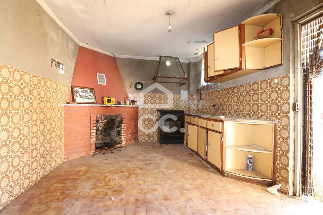 Moradia T3 para Venda em Avelar Foto 3