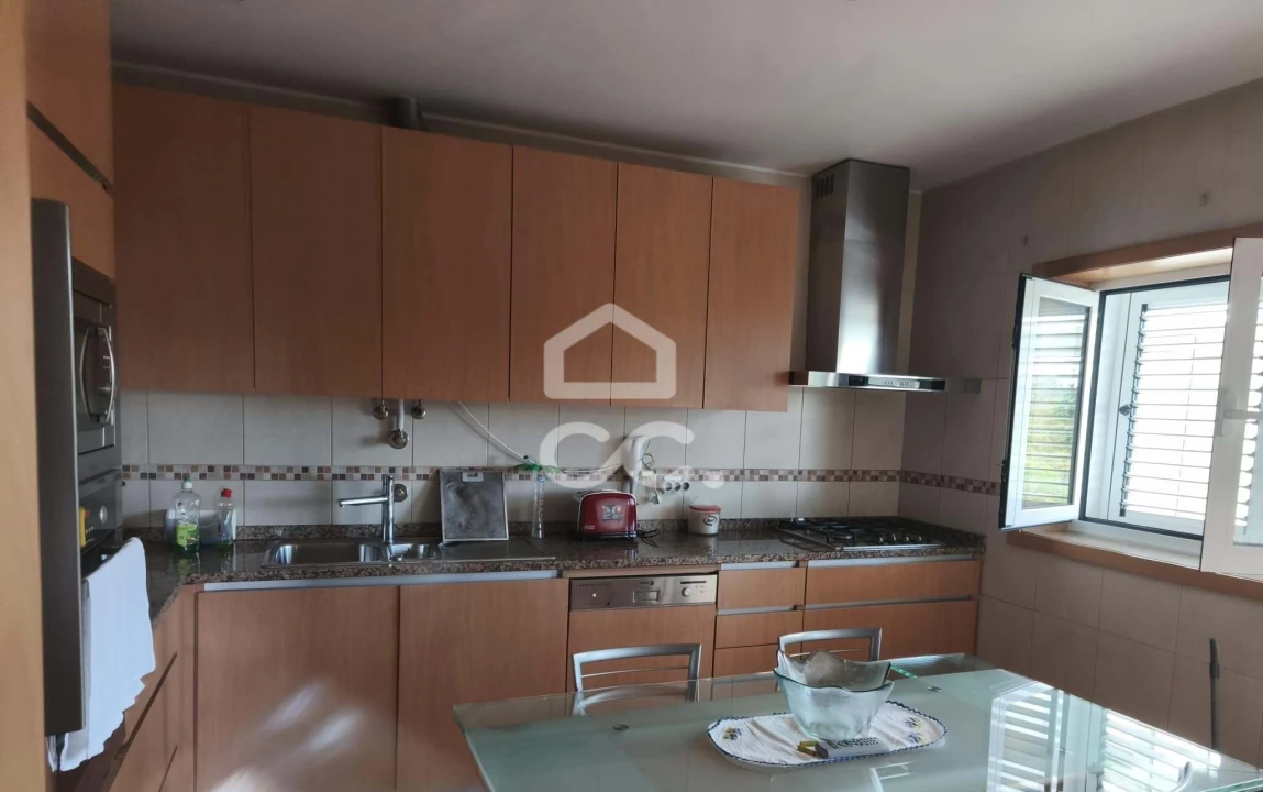 Terreno para Venda em Selho (São Jorge) Foto 6