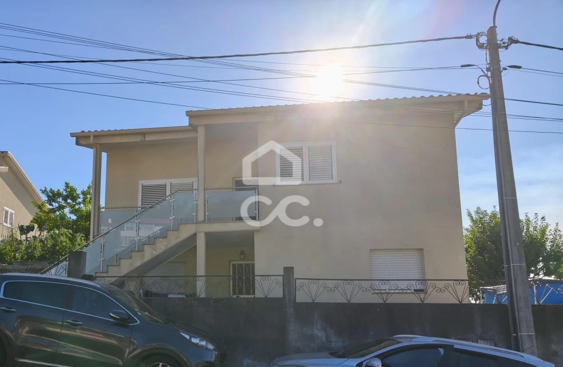 Terreno para Venda em Selho (São Jorge) Foto 1