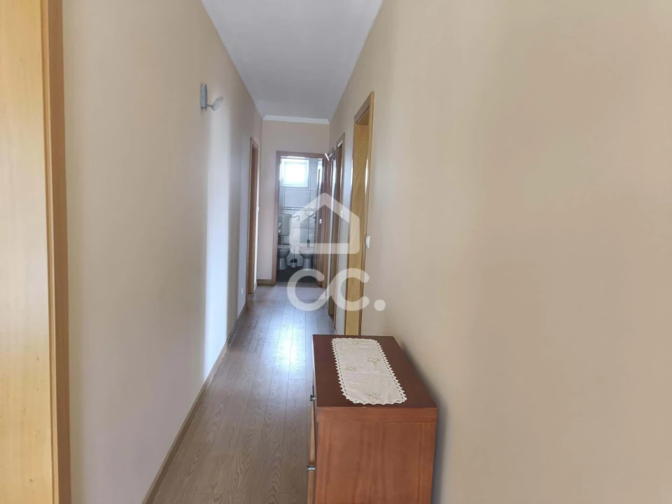 Terreno para Venda em Selho (São Jorge) Foto 11