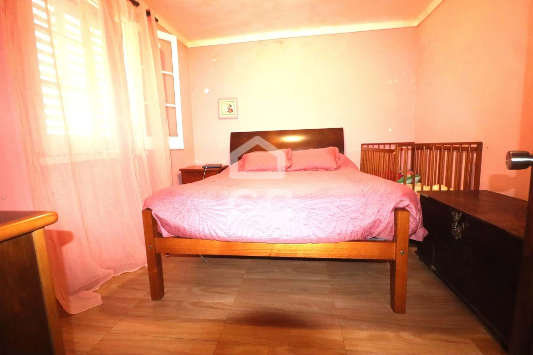 Moradia T4 para Venda em Povoação Foto 5