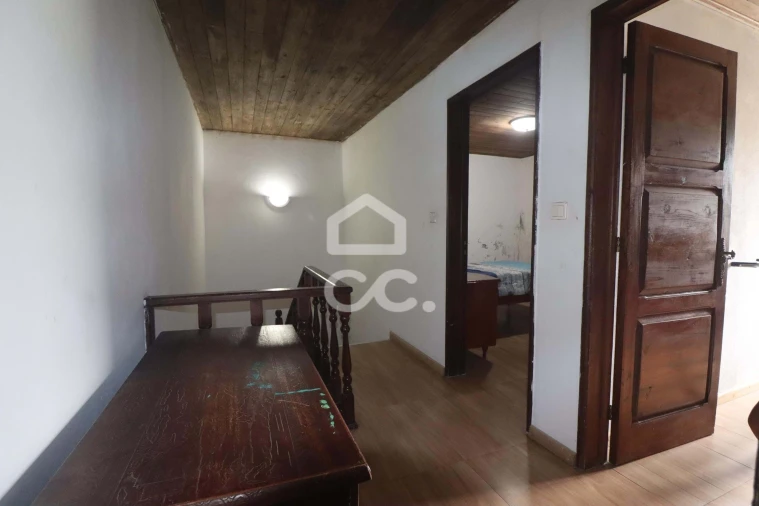 Moradia T4 para Venda em Povoação Foto 9