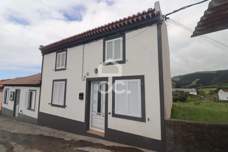 Moradia T4 para Venda em Povoação Foto 20