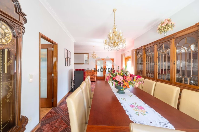 Moradia T5 para Venda em Rio Tinto Foto 17