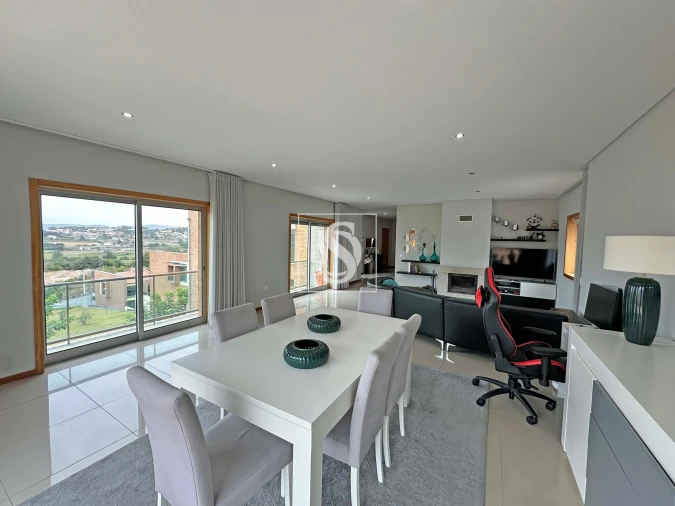 Apartamento T3 para Venda em Nine Foto 3