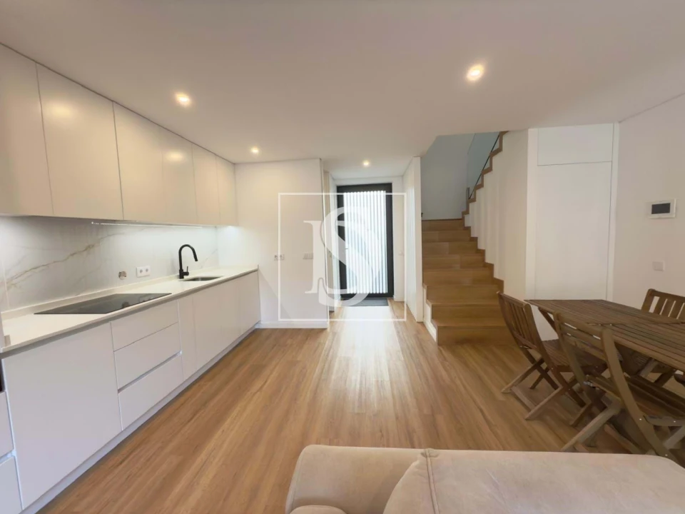 Moradia T2 para Venda em Guardizela Foto 7