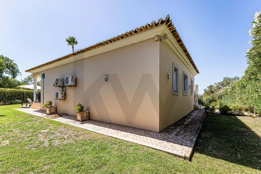 Moradia T5 para Venda em Silves Foto 5