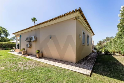 Moradia T5 para Venda em Silves