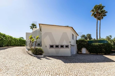 Moradia T5 para Venda em Silves