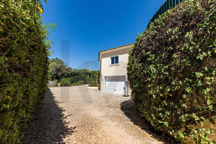 Moradia T5 para Venda em Silves Foto 3