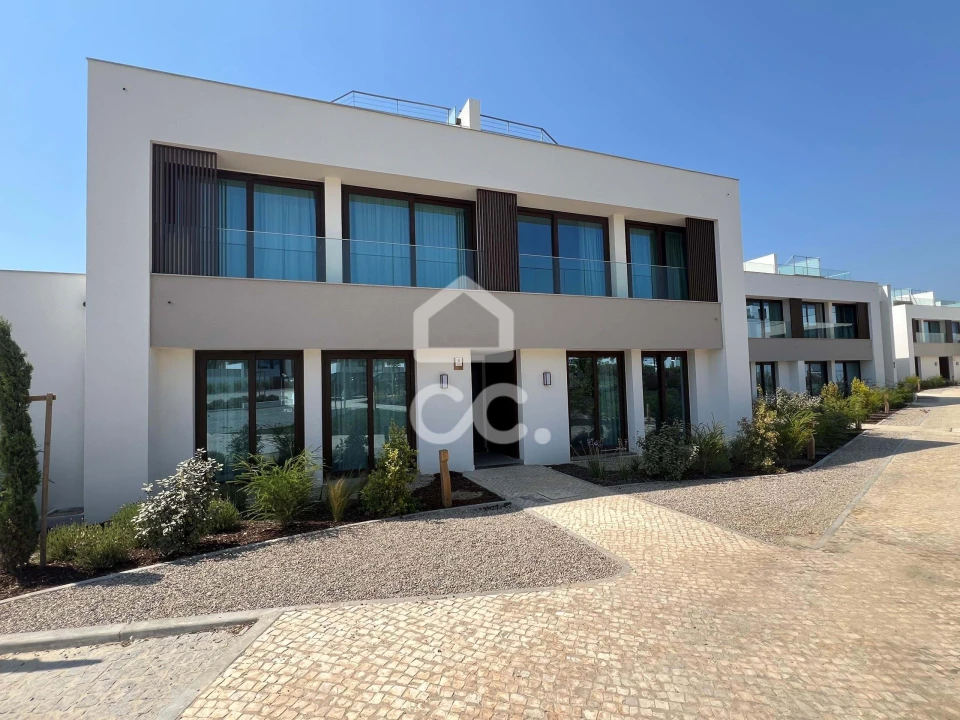 Apartamento T3 para Venda em Porto Covo Foto 2