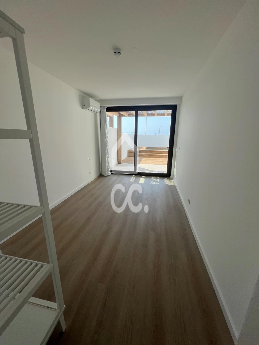 Apartamento T3 para Venda em Porto Covo Foto 18