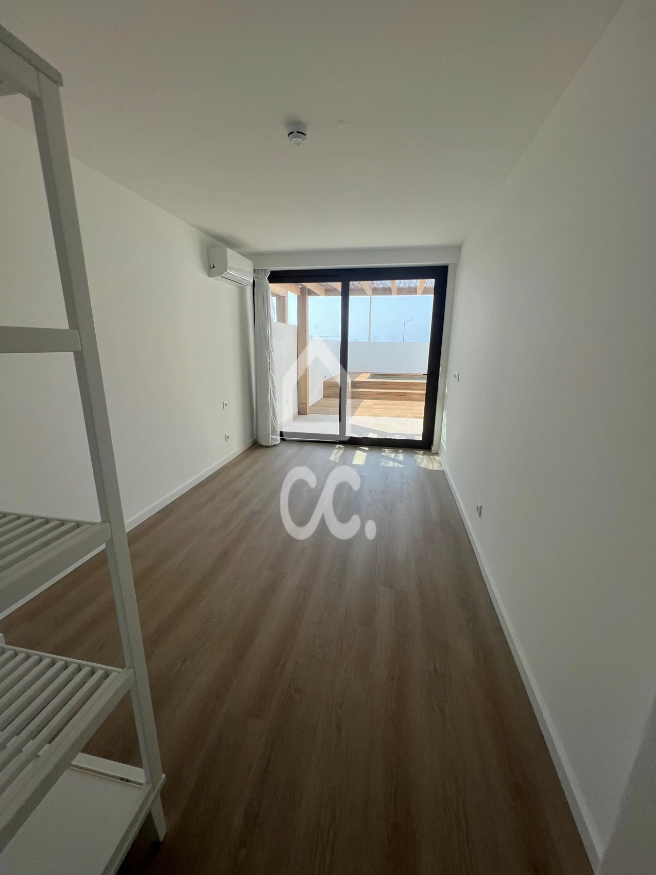 Apartamento T3 para Venda em Porto Covo Foto 18