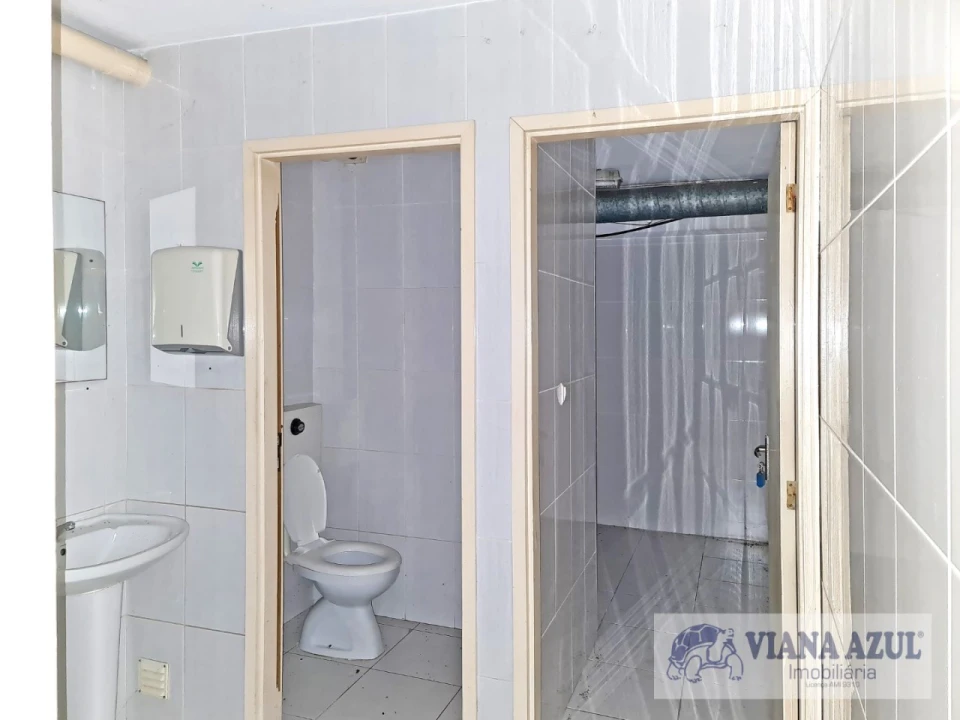 Loja para Venda em Santa Maria Maior e Monserrate e Meadela Foto 13