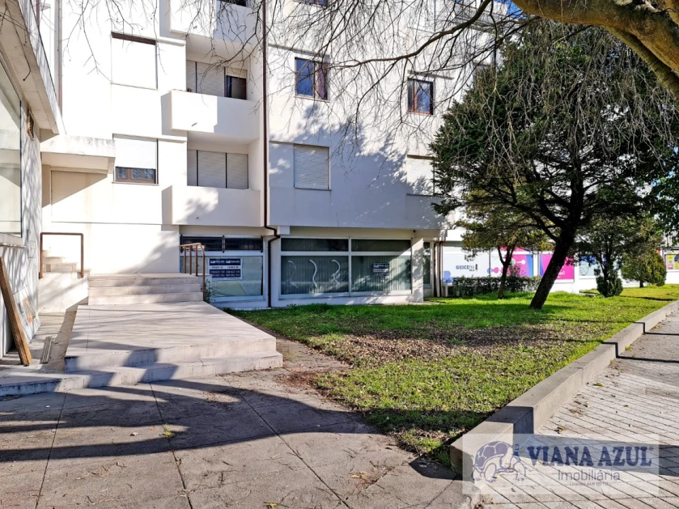 Loja para Venda em Santa Maria Maior e Monserrate e Meadela Foto 24