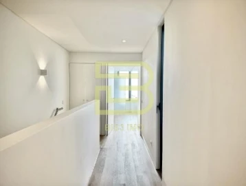 Moradia T3 para Venda em Quarteira
