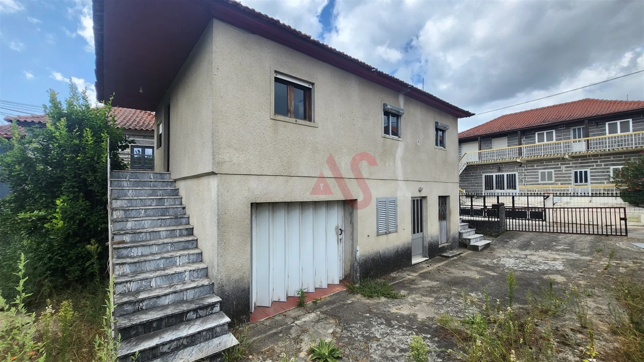 Moradia T2 para Venda em Airães Foto 2