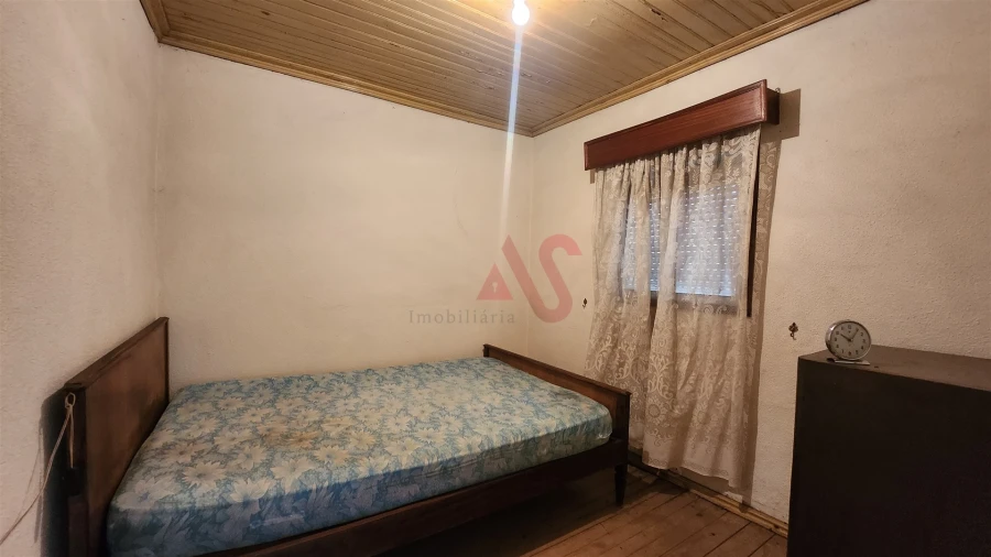 Moradia T2 para Venda em Airães Foto 6